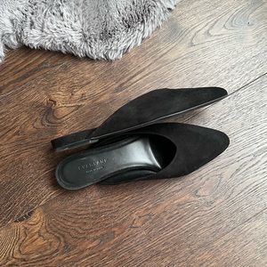 Everlane Suede V Mule 10.5US